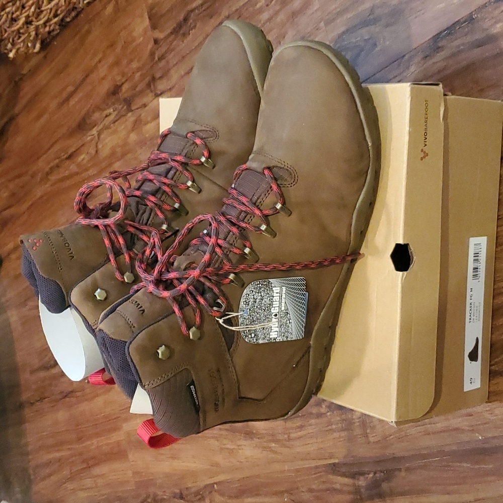 NWT Vivobarefoot Tracker FG boot size 15 (49)